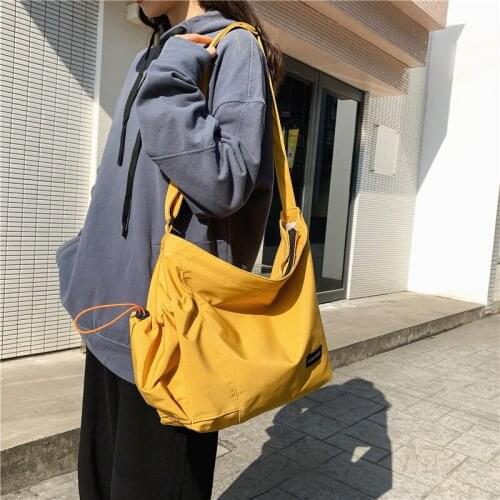 Shoulder bags, womens fashion lazy trend bags, large-capacity bags, student bags, new Korean version of simple messenger bags