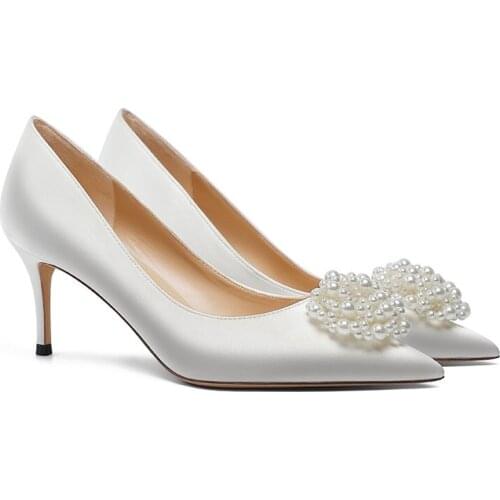 White bridal wedding shoes 2021 spring stiletto high-heeled female banquet dress single shoes silk pearl pointed small size shoe