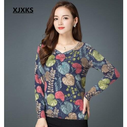 XJXKS High-end rabbit velvet blend loose plus size printed sweater women autumn 2018 new fashion V-neck winter women sweater