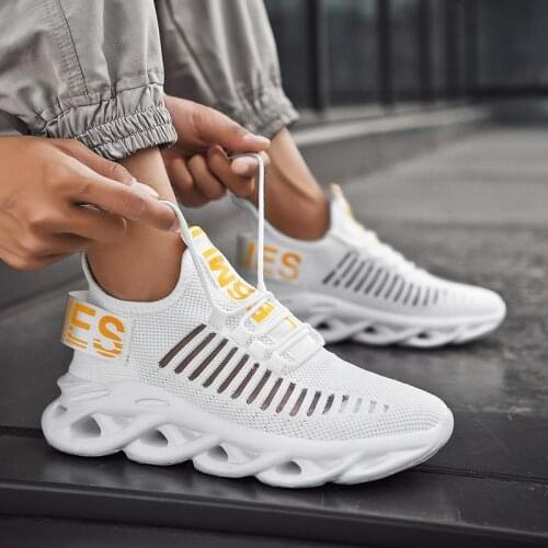 Big Size Outdoor Lightweight Mens Running Shoes Mens Sneakers Mens White Sports Shoes Boy Sport Sneakers Jogging Boty GMB-1399