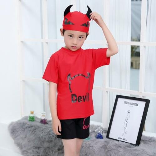 2021 New Childrens Swimsuit Boys Small, Medium and Big Childrens Split Swimsuit Baby Infant Sunscreen Swimming Trunks Set