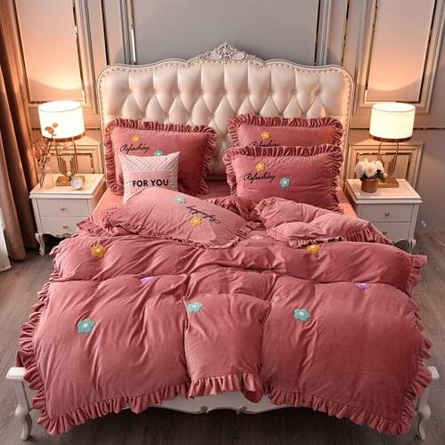 Bean Paste Colored Spring Blossoms Coral Fleece Soft and Comfortable Four-piece Household Duvet Cover