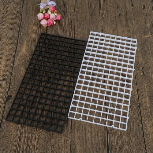 Durable Plastic Fish Grid Divider Holder Fish Tank Tray Egg Crate Aquarium Tank Filter Bottom Isolate Pane 29.6cm x 14.8cm