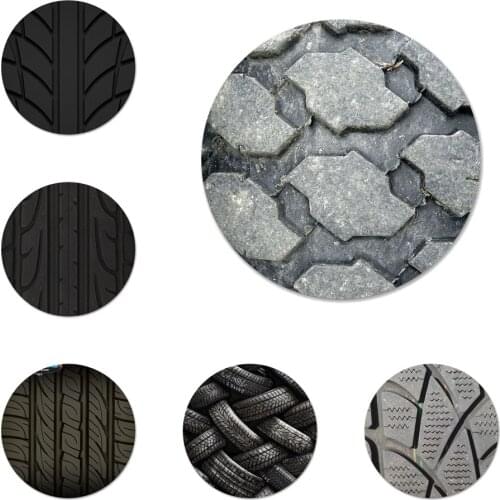 58mm Yokohama Drift Tire Print Icons Pins Badge Decoration Brooches Metal Badges For Backpack Decoration