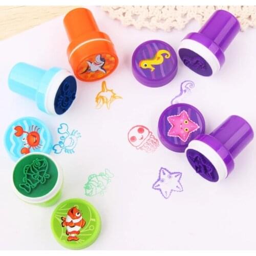 10pcs/Set Children Cartoon Animals Fruits Kids Seal For Scrapbooking DIY Stamper Toys