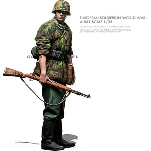 1/35 Resin model kits figure soldier self-assembled A-561