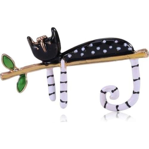 2020 Fashion Jewelry Cute Black Enamel Pin Metal Tree Leaf Cat Brooch Men Badge Vintage Animal Brooches For Women Luxury