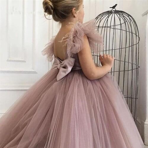 Cute Flower Girl Dresses Feathers Ruffle Sleeves Short Girls Wedding Party Dress O-Neck Big Bow Tulle Birthday Dress
