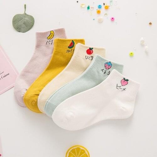 Ladies Socks Women Streetwear Cartoon Fruit printing Peach Strawberry Watermelon Banana Harajuku Kawaii Cute Socks for Girls
