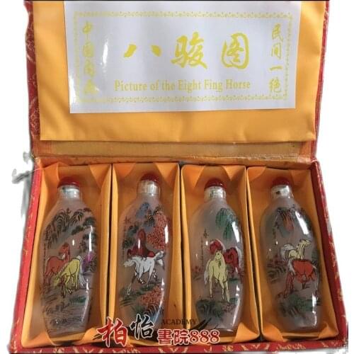 China Old Beijing painted snuff bottle glass bottle Eight horse picture