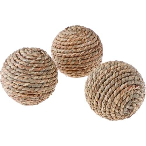 Rabbit Small Pet Chew Toy Clean Teeth Natural Grass Small Pet Ball Perfect Grinding Tool