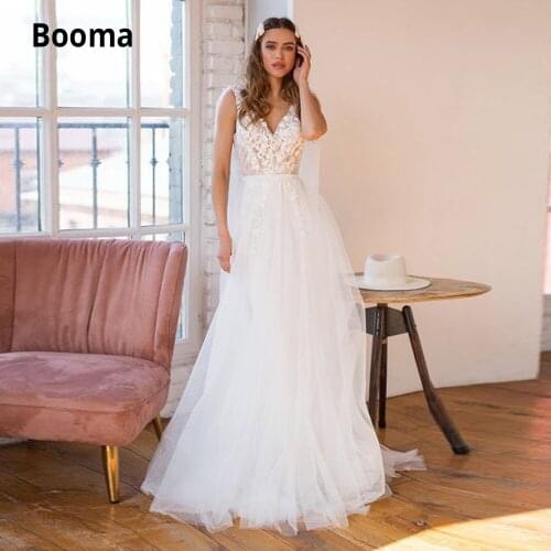 Booma Charming Boho Wedding Dresses 2020 V-neck Lace Appliques Tulle Princess Wedding Bride Gown Beach with Shoulder Strap