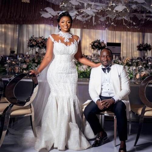 Beaded Mermaid Wedding Dresses High Neck Cap Sleeve Appliques Bridal Gowns Plus Size Wedding Gown