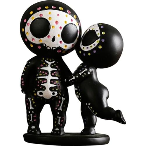 Sugar Skull Statue Kissing Lover Figurine Wine Cabinet Shelf Sitter Ornament