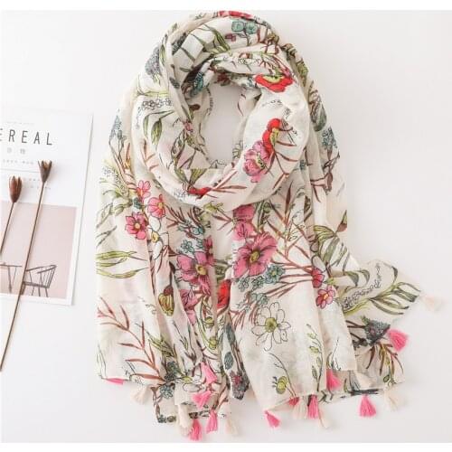 Fashion Autumn Winter Pure Garden Floral Tassel Viscose Shawl Scarf From Indian Women Print Warm Hijab and Wraps Muslim Sjaal