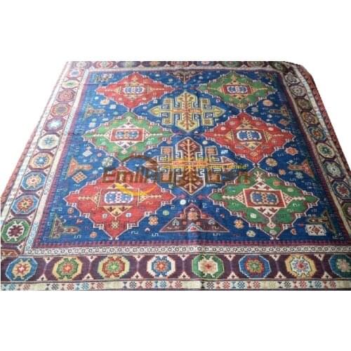 The Craft Of Making Wool By Hand Upholstery Fabric Floor For Bedroom Folk Art Natural Sheep Wool soumak rug