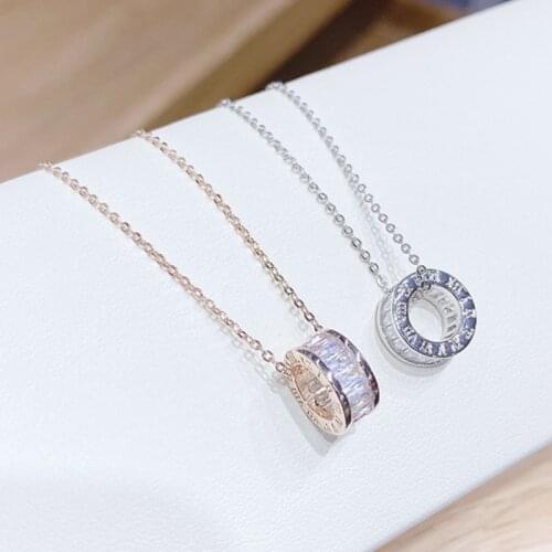 Showfay 2021 New Style Fashion Short Necklace Necklace Circle Inlaid Zircon Rose Gold Pendant Female Accessories for Women