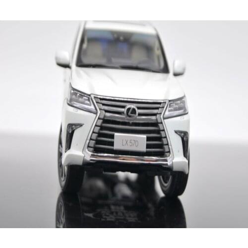1:18 Lexus LX570 Alloy Diecast Car Model