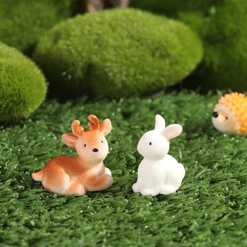 New Moss Terrarium Miniature Rabbit Deer Chicken Duck Frog Cat Animal Figurines Resin Crafts Micro Landscape Doll House Ornament