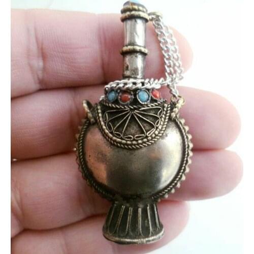 Tibet Silver Inlay Coral Chinese Handwork Old Carving Snuff Bottle Statues for Decoration Collection Ornaments Decoration