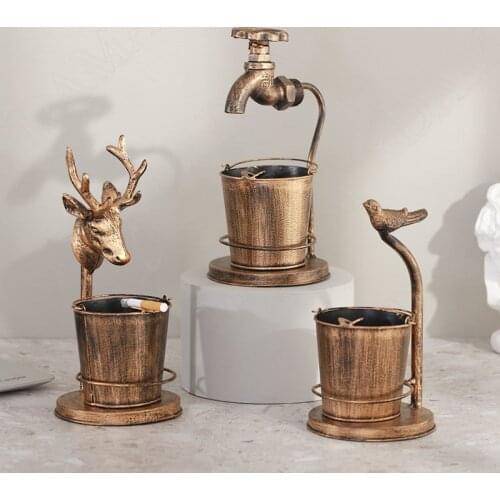 Retro Metal Ashtray Coffee Table Antlers Ash Tray Creativity Desktop Soot Organizer Tank Home Decoration Modern Ornaments