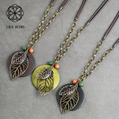 Vintage Leaf Collar Necklace Long Chain Around the Neck Suspension Pendants Costume Jewelry For Women Chokers Gothic Accessories