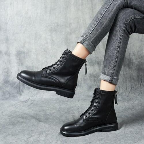 Martin Boots Womens 2021 Spring and Autumn Shoes Winter New All-match Black Plus Velvet Leather Flat Casual Short Boots