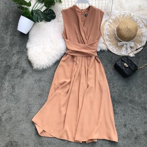 Korean 2019 Summer Women Knee Length Sleeveless Dress Elegant V Neck Slim Waist Vintage Vestido Khaki Blue Red Pink Sashes Dress