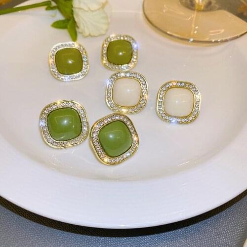 Korean green geometric flash inlay temperament cold wind retro imitation bead summer lovely earrings pendant