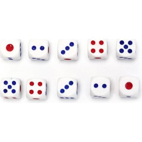 100pcs 10mm High Quality Gambling Game Dice White with blue and red dotd Six Sided Spot Dices Poker Chips for ktv pub party