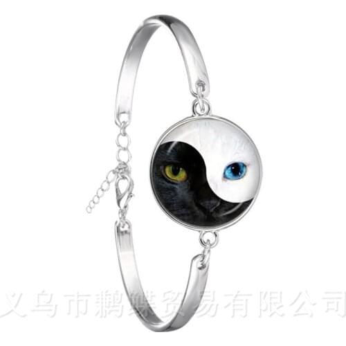 Two Eyes Black And White Symbol Chain Bracelet Yin Yang 18mm Glass Dome Silver Plated Bangle Symbolizing Harmony Gift