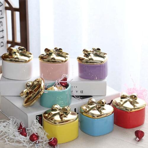 Nordic Home Decoration Wedding Gift Souvenir Heart Shaped White Ceramic Jewelry Box Handmade Trinket Box Storage box Candy Jar
