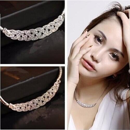Wedding bridal jewelry Fashion Short Snake Bone Geometric Necklace Alloy Braided Crystal alloy Clavicle Neck Chain Necklace