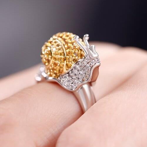 Luxury Fine Micro Inlaid with Full Diamond Snail Rings For Fashion Women Party Fine Creative Jewelry Minimalist Cute Accessories
