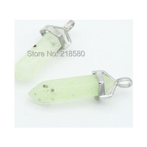 P15052218 GreenCrystal Point Pendant with gold or silver bail