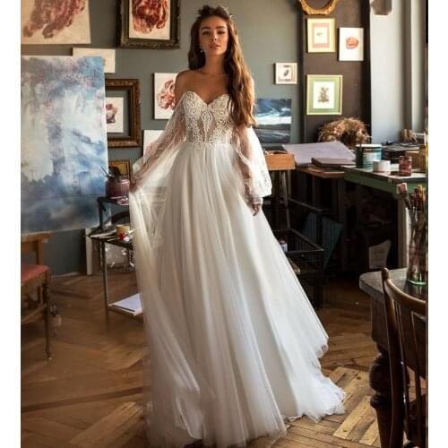 Bohemian Wedding Dress Sweetheart Sleeveless A-Line Lace Appliques Floor Length Bridal Gowns Low Back Bohemian Gorgeous Vintage
