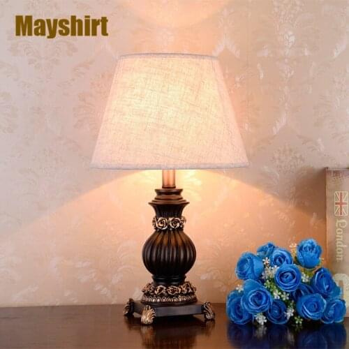 American Country Resin Fabric Table Lamps for Bedroom Bedside Dressing Desk Lamp Living Room Home Decor Modern LED Light Fixture