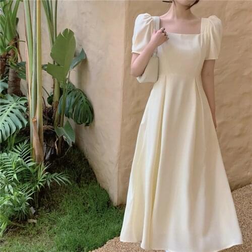 Summer Vintage Dress Women Hepburn Style Square Neck Puff Sleeve Dress Design Sense Pleated Dress Ladies Elegant Party Dress2021