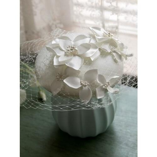 England Style Petal Flower Fascinator Hat Headwear with Face Veil Women Fascinator Hat Hairpins Derby Tea Party Ladies Headwear