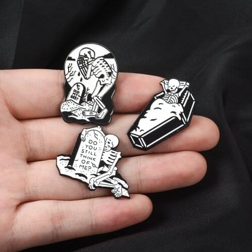 Halloween Party ! Day Of The Dead " Do You Still Think Of Me " Punk Skull Skeleton Enamel Brooches Pin For Friends Gift