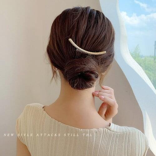 Simple Metal Hair Comb Sweet Crystal Geometric Hair Clips Gold Color Bangs Hairpin Hair Accessories Women Wedding Hair Jewelry