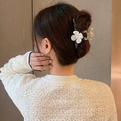 New Women Elegant Shell Flower Pearls Plastic Hair Claws Lady Sweet Hair Clips Hair Holder Headband Fashion Hair Accessories