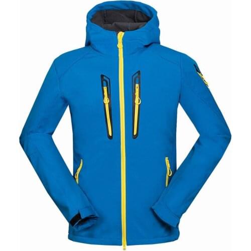 Light version of mens outdoor camping mountaineering sports jacket composite fleece soft shell jacket