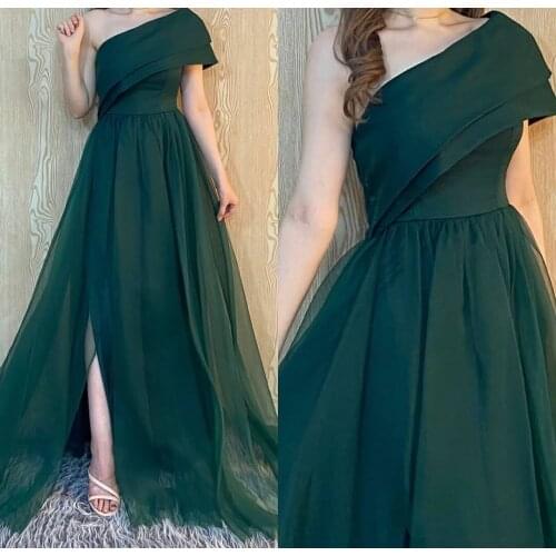 Elegant Long One Shoulder Satin Evening Dresses with Pockets A-Line Floor Length Slit Zipper Back Formal Party Dress for Women