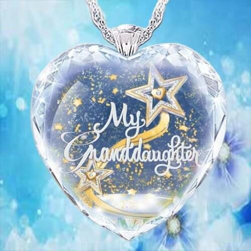 Romantic Snowflake Pattern Womans Ring Crystal Glass Series Heart-Shaped Pendant Creative Fashion Female Jewelry Accessories