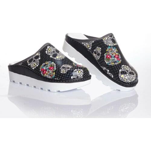 2021 New Orthopedic Women Shoes Slippers Fashion Comfortable Patterned Sandals Nurse Doctor Casual Quality Soft Anti-Slip Clogs