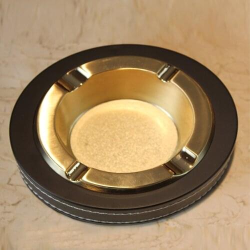 Mens Creative Bars 4 Bayonets Stainless Steel Elliptical Ashtray Europe Style Luxury Personality Leather Cigar Large Ashtray