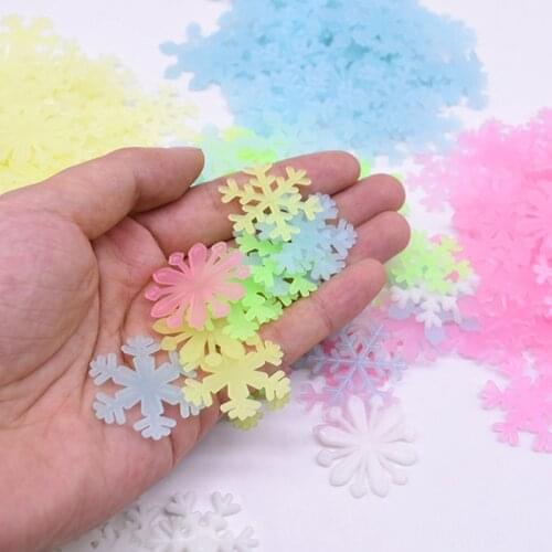 50Pcs 3D snowflake stickers Glow In Dark Luminous Fluorescent Plastic Wall Sticker Home Decor Wallpaper Decor Special Festivel