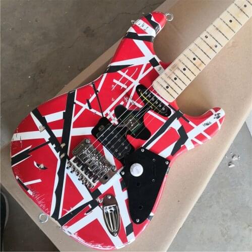 Make the old color bar ST 6 string electric guitar, you can customize the color according to your requirements