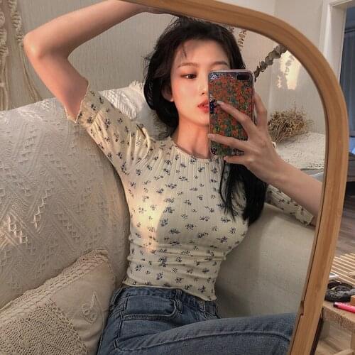 Womens T-shirts Tops Japanese Kawaii Ladies Ulzzang Retro Ins Floral T-shirt Female Korean Harajuku Cute Clothes For Women